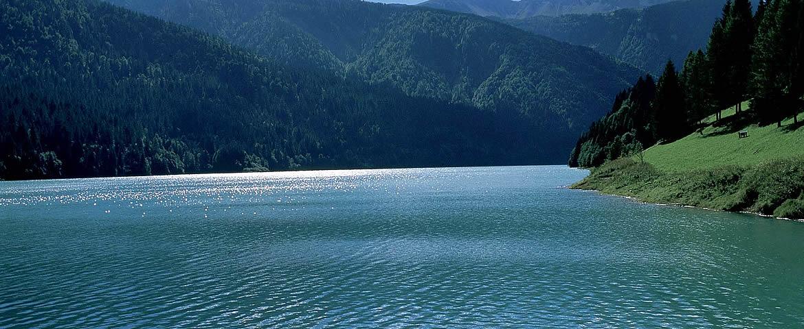 Vista panoramica del Lago di Sauris 